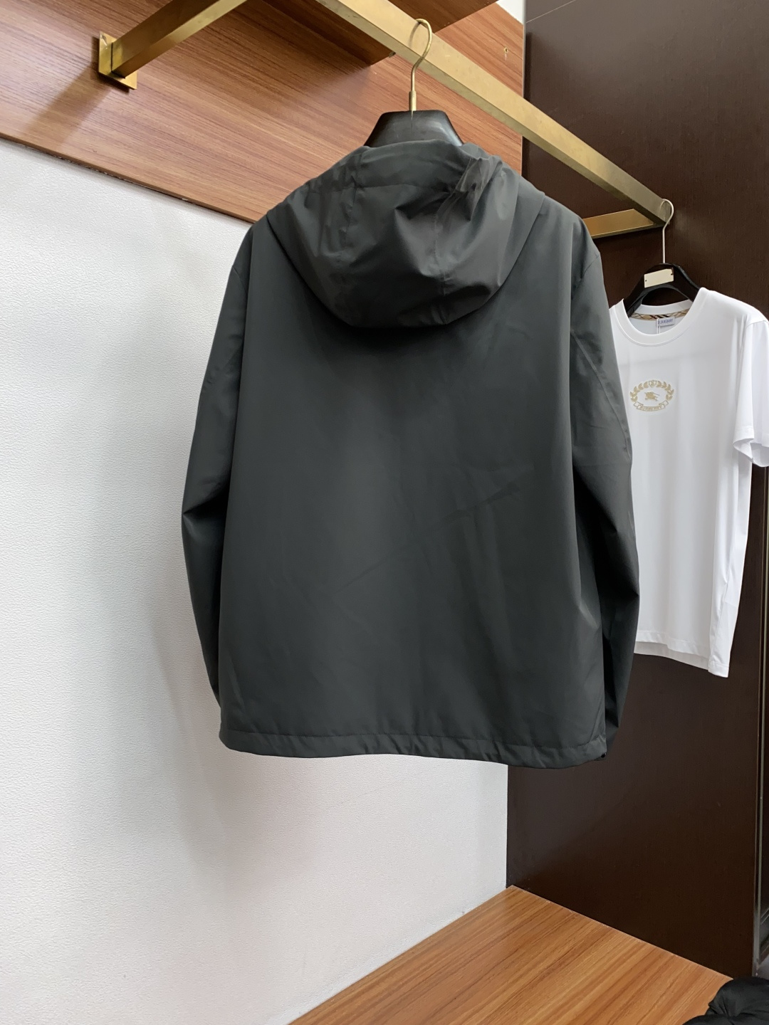  杰尼亚 2025年秋冬新款 官网 高端原厂代工出品，
官方经典王牌单品！最新棉衣夹克外套 多明星穿搭示