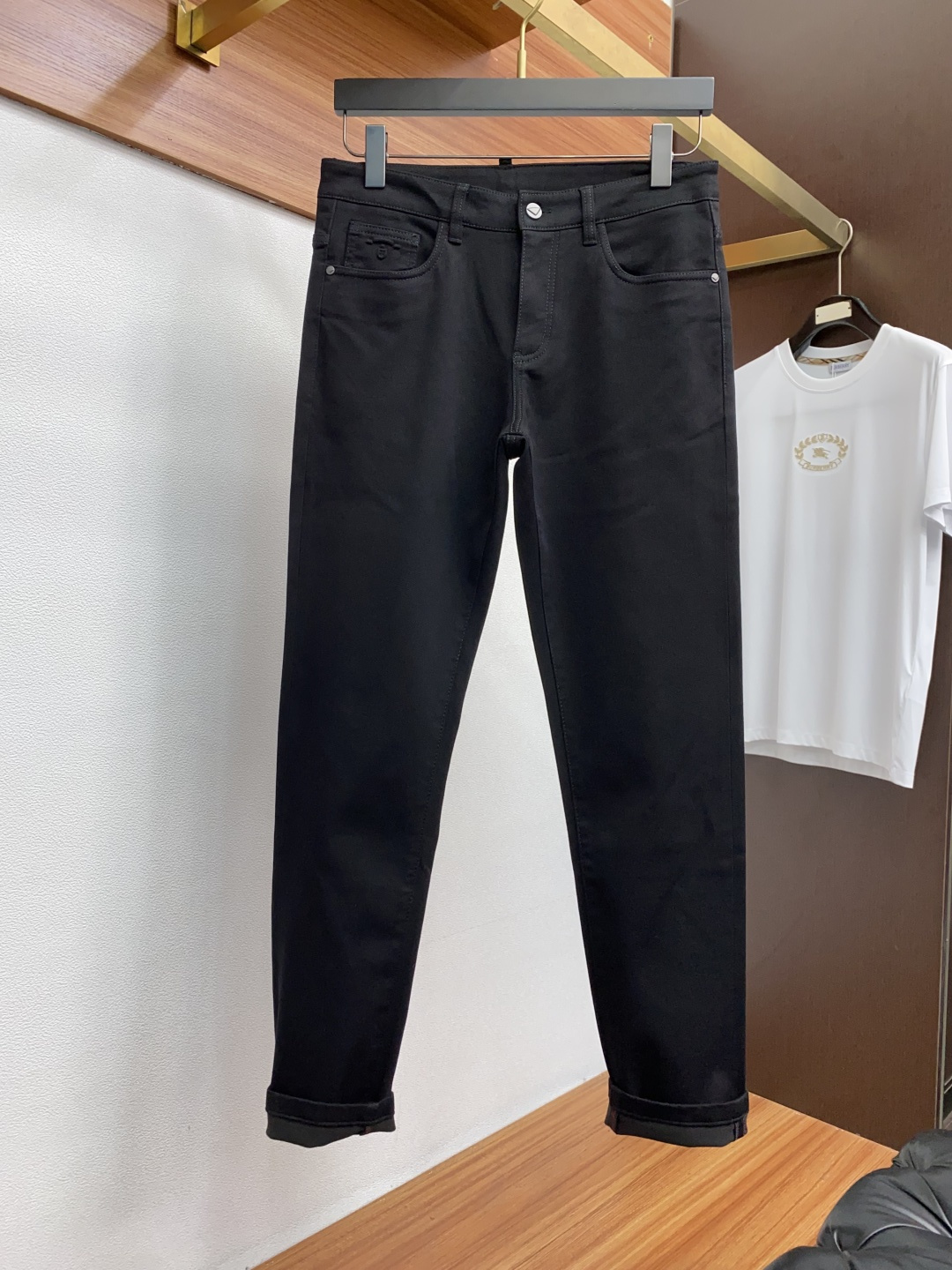 普拉达 25ss秋冬新款 男士小直筒原单 牛仔裤 秋冬新款超柔软，弹力面料，复杂的手工艺叠加，任何一个洗