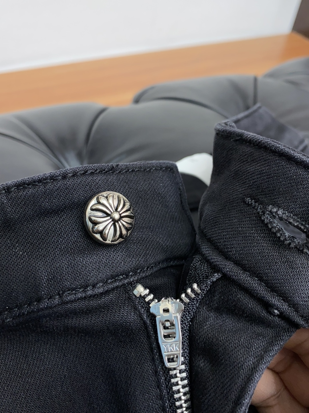  克罗心 25ss秋冬新款 男士小直筒原单 牛仔裤 秋冬新款超柔软，弹力面料，复杂的手工艺叠加，任何一个