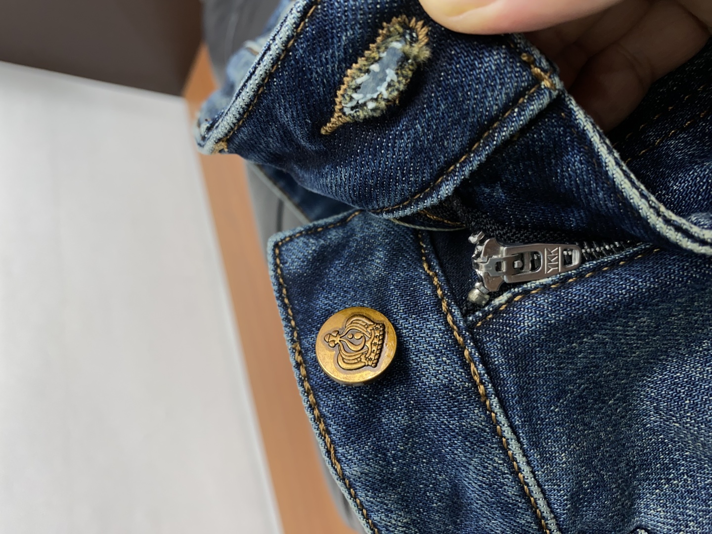 “New Men’s Autumn/Winter Jeans: Soft, Flexible, High Quality Craftsmanship, Unique Color Effects, Durable Leather & Metal Accents” - 图片 4