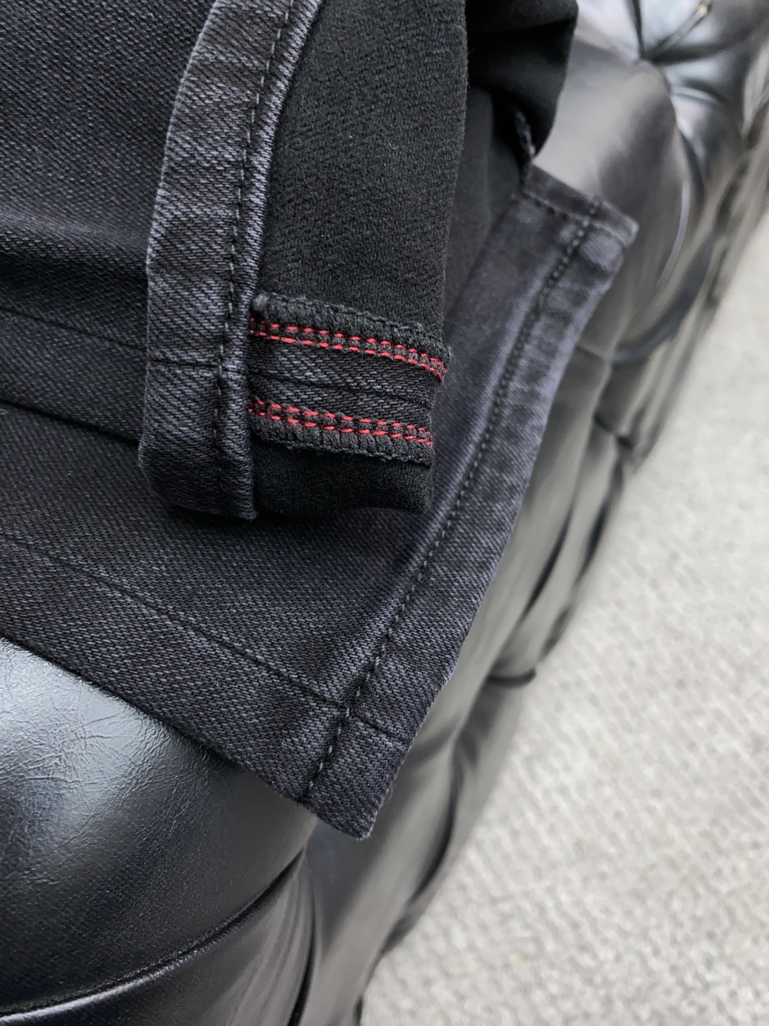 Title: P650 Genia 25ss Men’s Jeans: Fall/Winter Collection Features Unique Craftsmanship Summary: New men’s jeans with intricate craftsmanship, softness, flexibility, color-changing - 图片 7