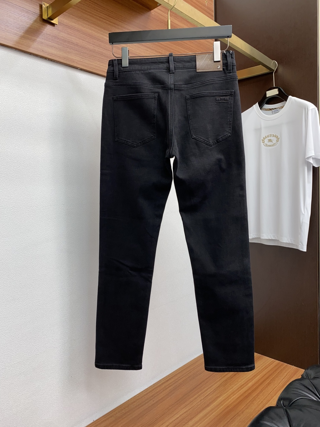 Title: P650 Genia 25ss Men’s Jeans: Fall/Winter Collection Features Unique Craftsmanship Summary: New men’s jeans with intricate craftsmanship, softness, flexibility, color-changing - 图片 8
