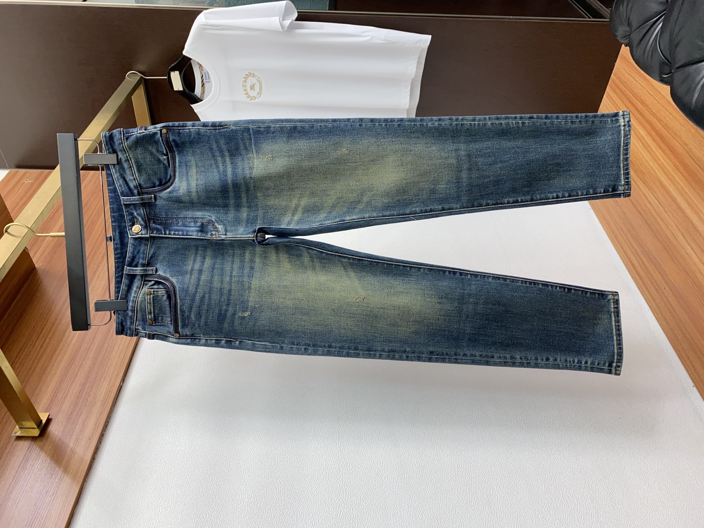 “New Men’s Autumn/Winter Jeans: Soft, Flexible, High Quality Craftsmanship, Unique Color Effects, Durable Leather & Metal Accents” - 图片 2