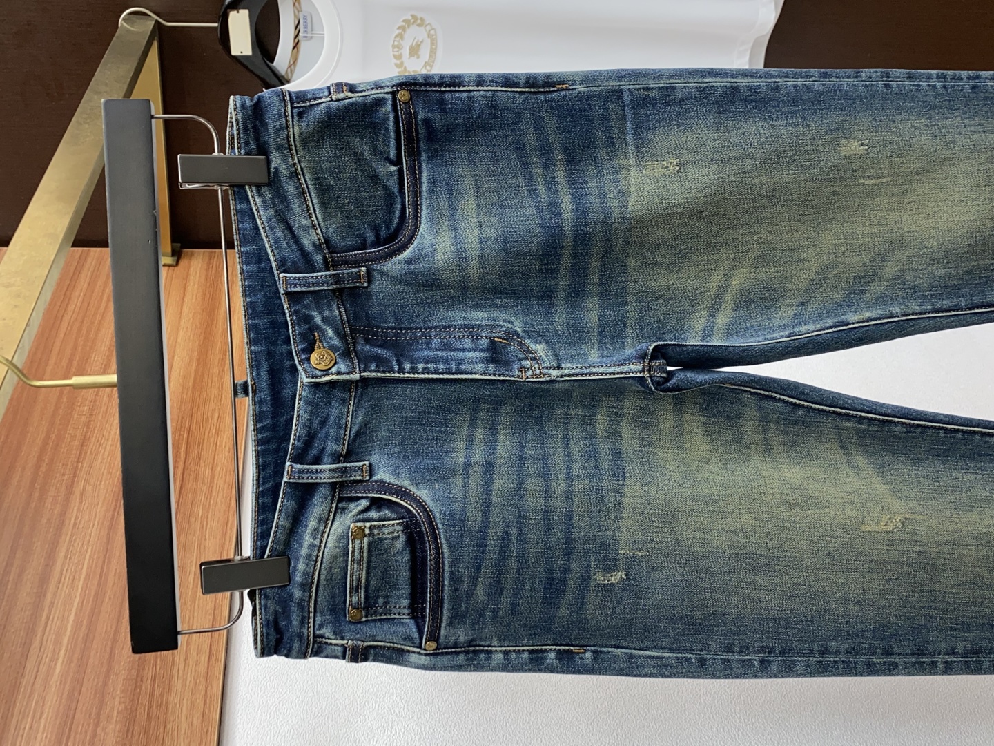 “New Men’s Autumn/Winter Jeans: Soft, Flexible, High Quality Craftsmanship, Unique Color Effects, Durable Leather & Metal Accents” - 图片 3