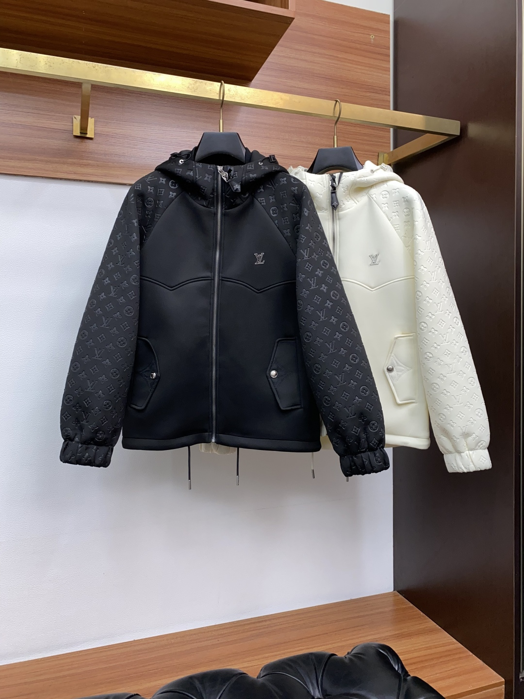  1v 路易威登 官网同款，提前发售 2025ss秋冬 新款男士夹克外套，原单高端版本 专柜定制面料 透