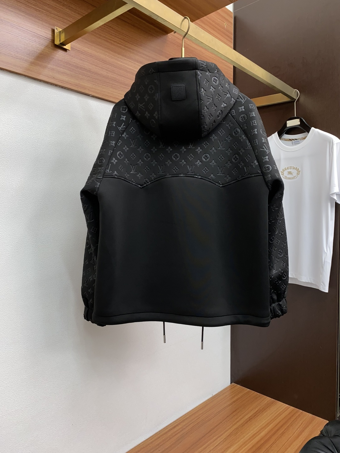  1v 路易威登 官网同款，提前发售 2025ss秋冬 新款男士夹克外套，原单高端版本 专柜定制面料 透