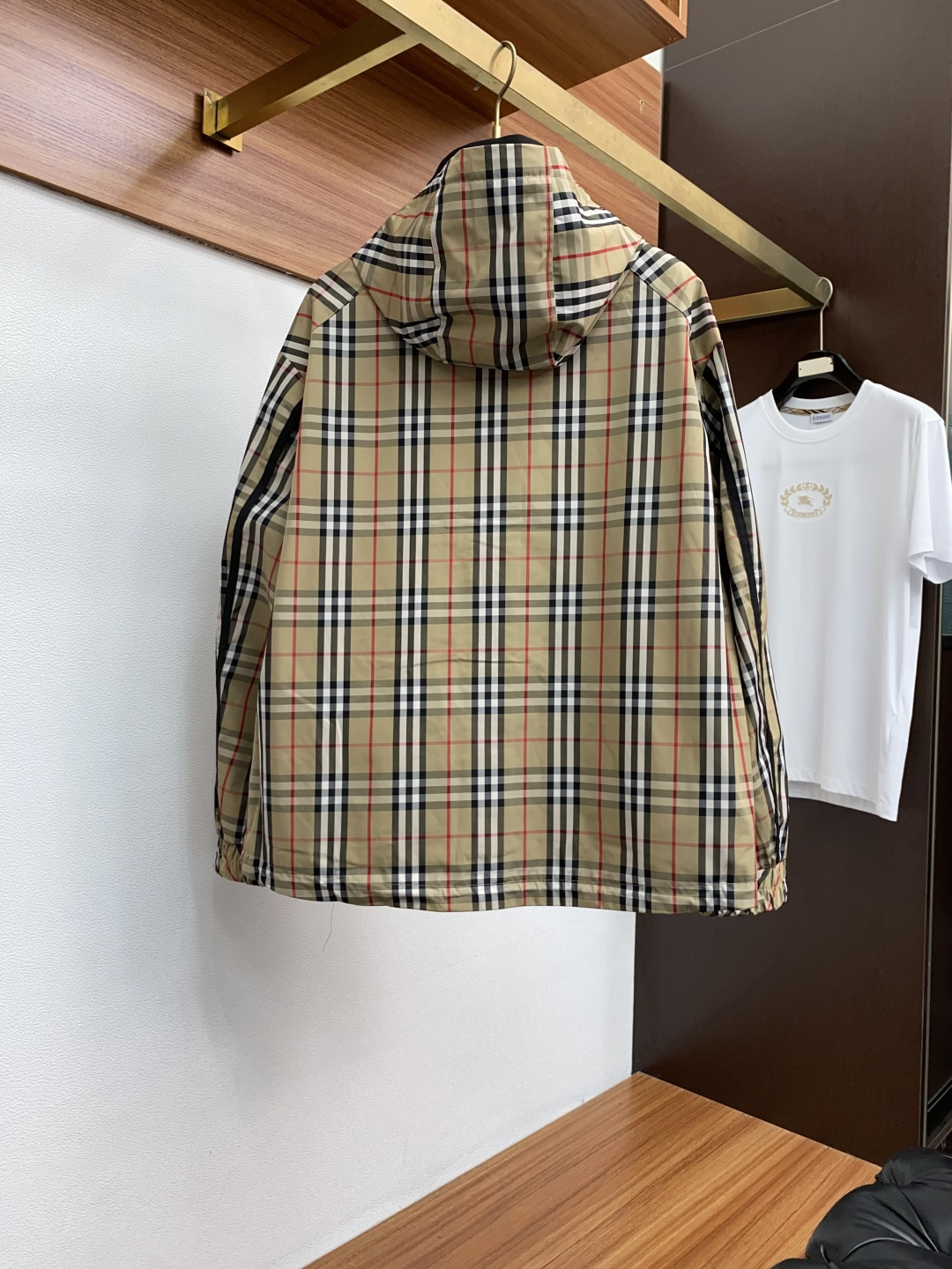 巴宝莉 官网同款，提前发售 2025ss秋冬 新款男士夹克外套，原单高端版本 专柜定制面料 透气舒适度高