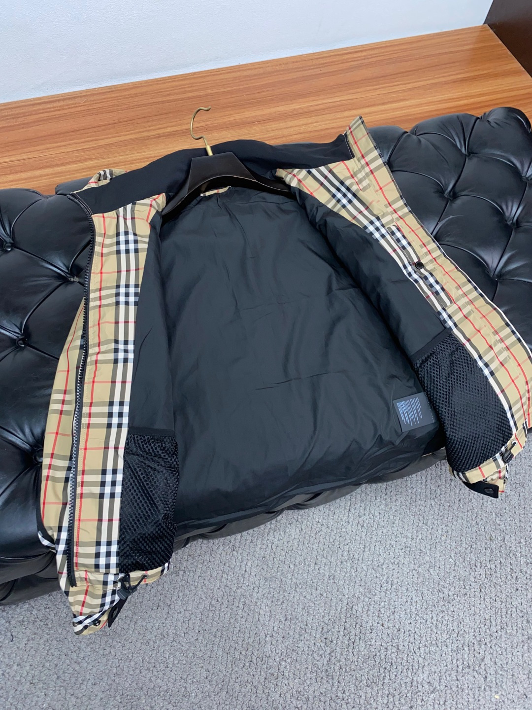 巴宝莉 官网同款，提前发售 2025ss秋冬 新款男士夹克外套，原单高端版本 专柜定制面料 透气舒适度高