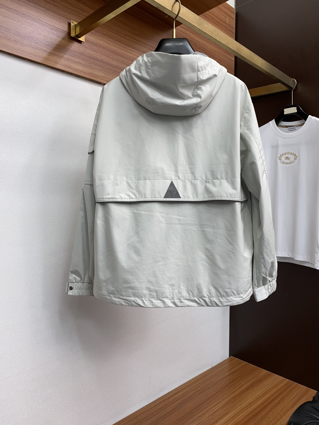  蒙口 官网同款，提前发售 2025ss秋冬 新款男士夹克外套，原单高端版本 专柜定制面料 透气舒适度高
