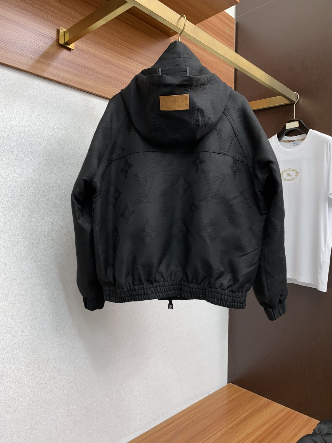  1v 路易威登 官网同款，提前发售 2025ss秋冬 新款男士夹克外套，原单高端版本 专柜定制面料 透