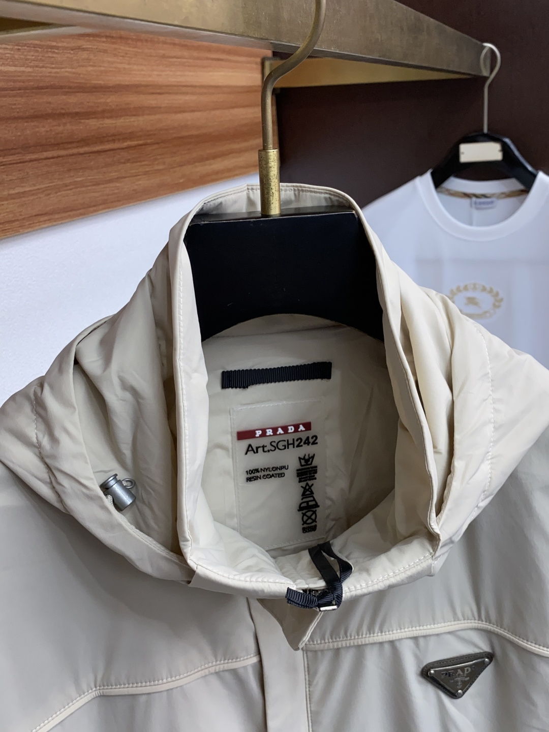 普拉达 官网同款，提前发售 2025ss，秋冬新款男士夹克外套，原单高端版本 专柜定制面料 透气舒适度高