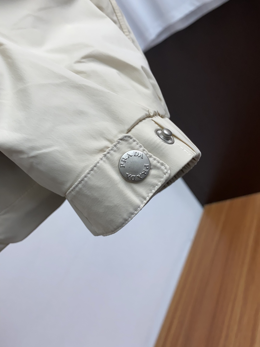 普拉达 官网同款，提前发售 2025ss，秋冬新款男士夹克外套，原单高端版本 专柜定制面料 透气舒适度高