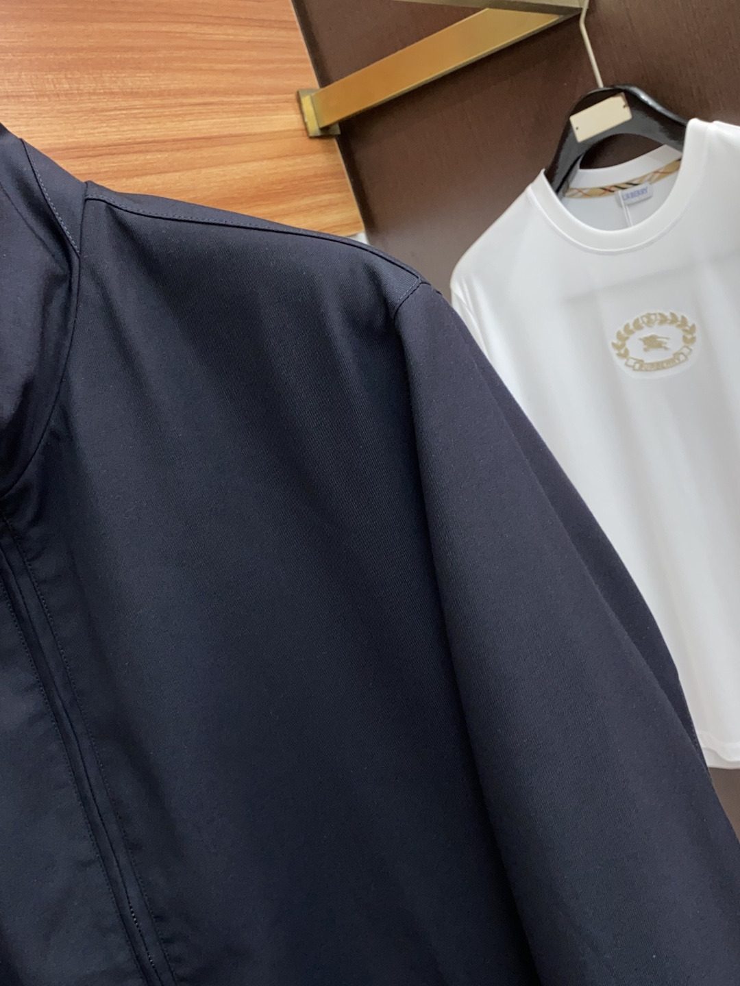 lP🆕 诺悠翩雅 2025年秋冬新款 官网 高端原厂代工出品，官方经典王牌单品！最新羊毛夹克外套 多明星