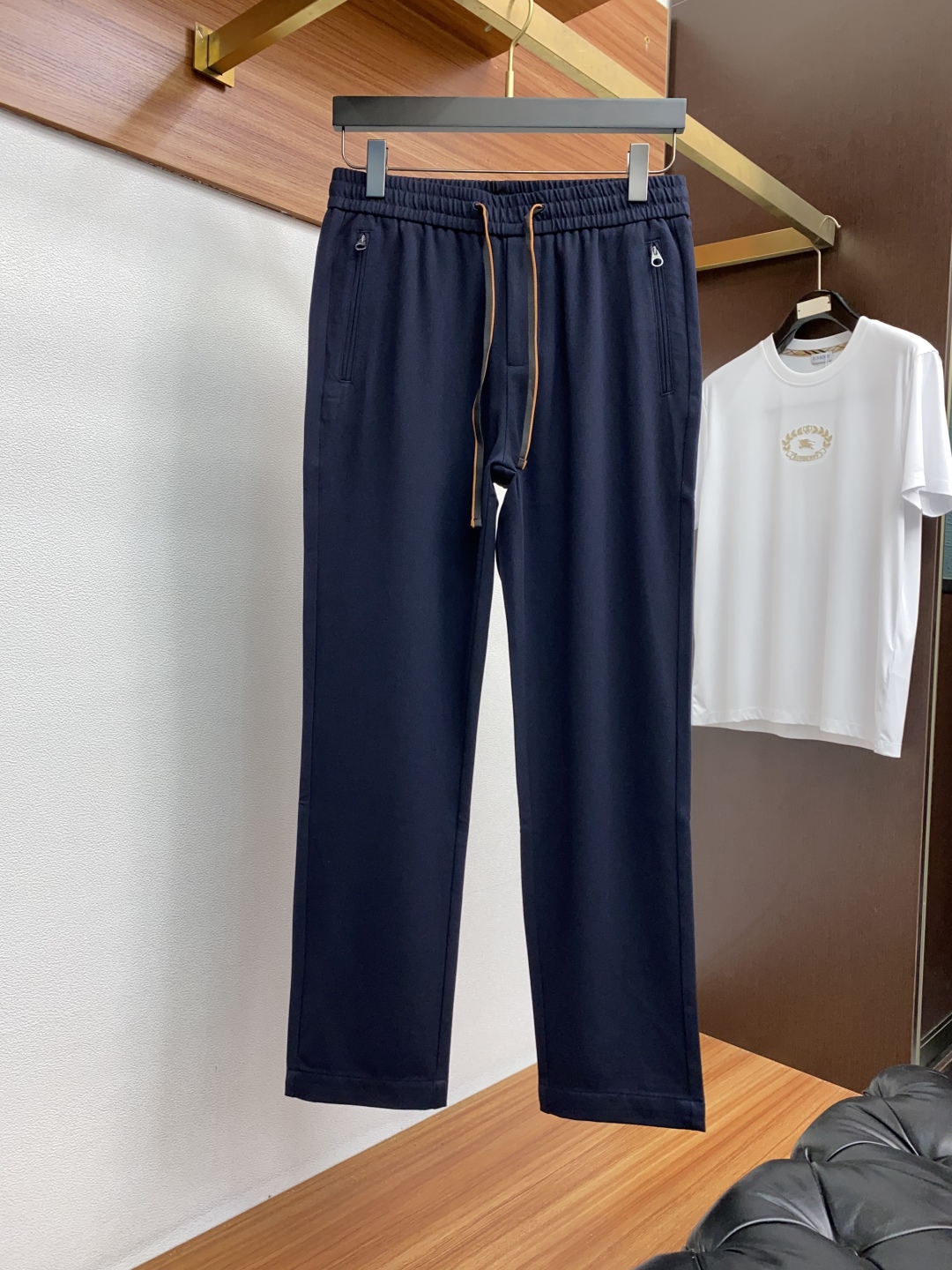 lP🆕 诺悠翩雅 2025SS早秋冬新品 原单羊毛面料男士运动休闲裤 每季必出的类型，无需质疑的热卖王牌