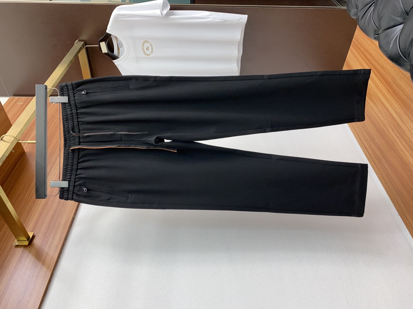 lP🆕 诺悠翩雅 2025SS早秋冬新品 原单羊毛面料男士运动休闲裤 每季必出的类型，无需质疑的热卖王牌