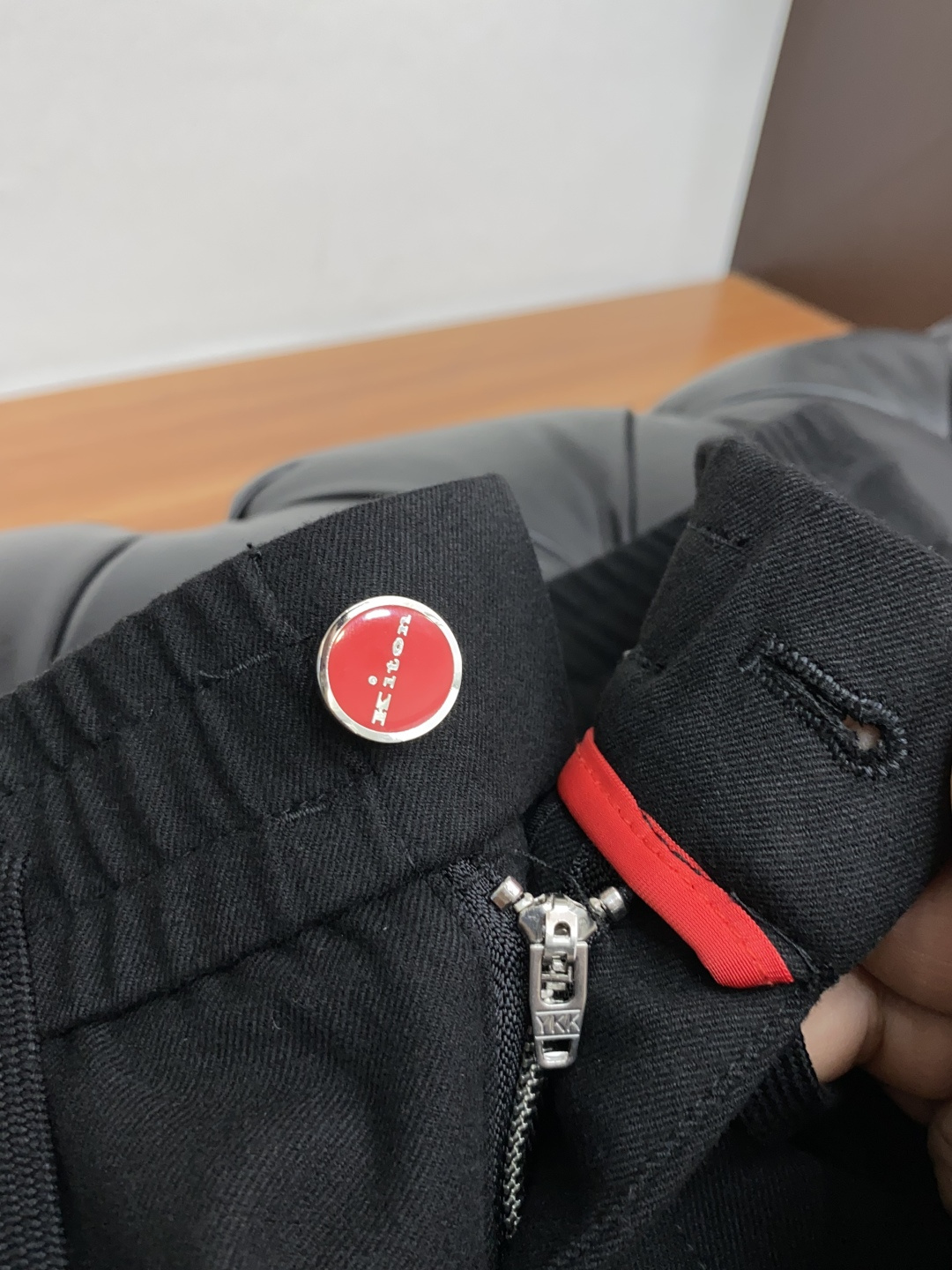  kiton 2025SS早秋冬新品 原单羊毛面料男士运动休闲裤 每季必出的类型，无需质疑的热卖王牌单品