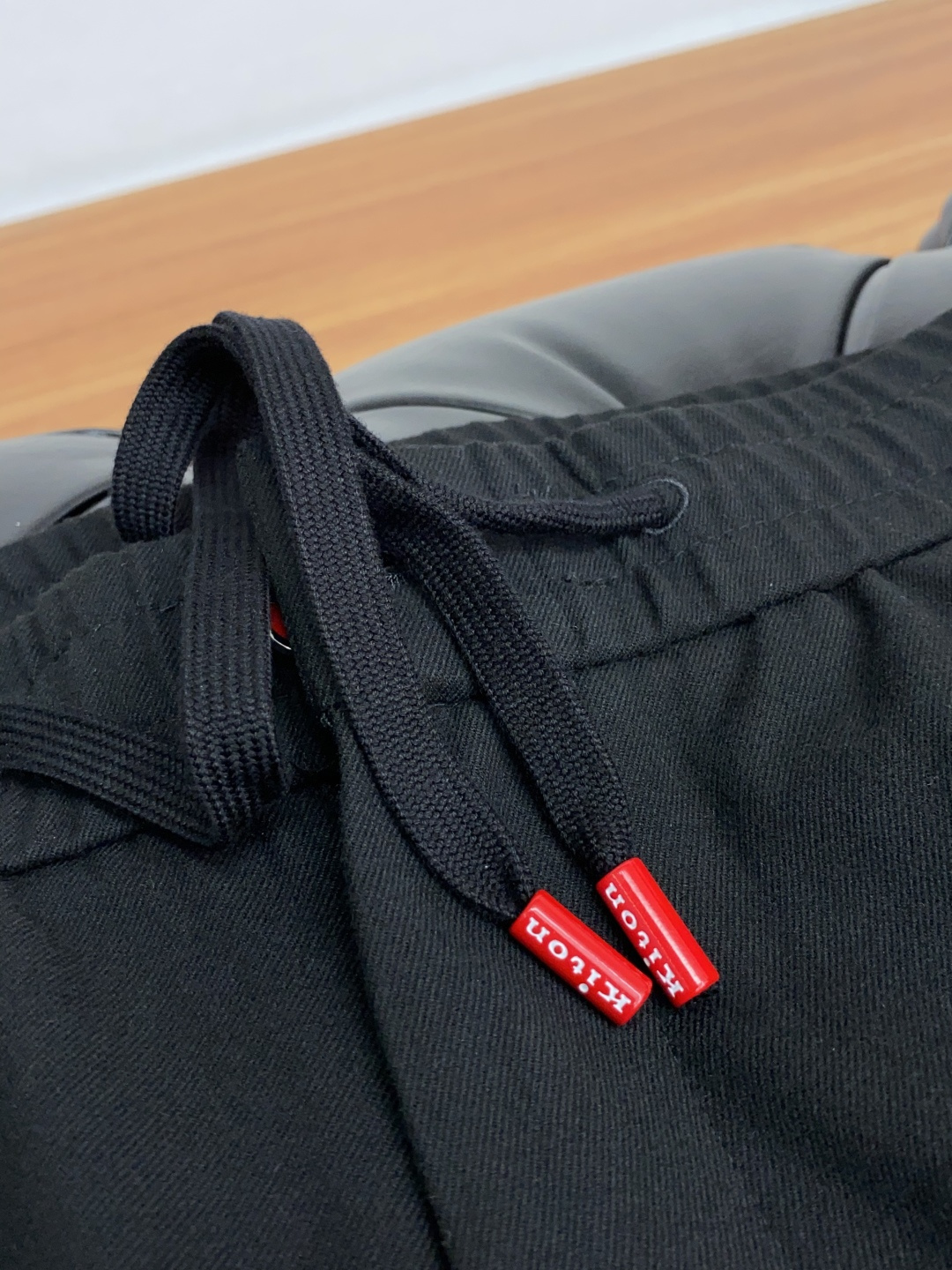  kiton 2025SS早秋冬新品 原单羊毛面料男士运动休闲裤 每季必出的类型，无需质疑的热卖王牌单品