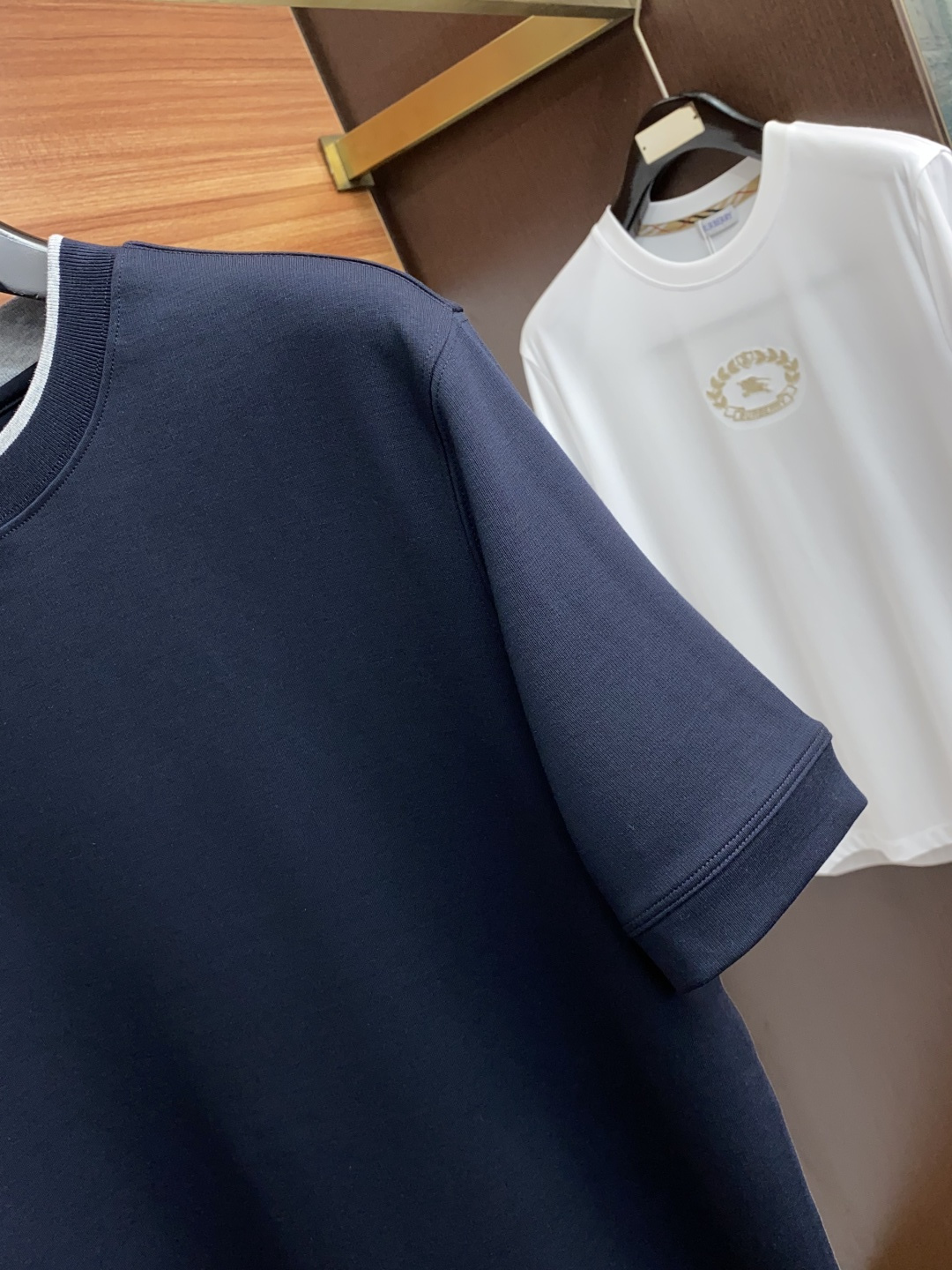  lP🆕 诺悠翩雅 2025秋冬专柜新款 时尚休闲打底衫短袖 定制高织高密纯棉 暖序织柔 进口定制针织面