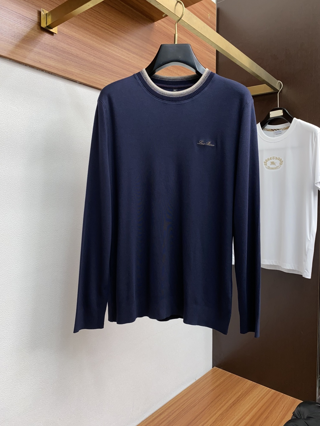 L P诺悠翩雅 2025秋冬专柜新款 时尚休闲打底衫长袖 定制高织高密羊毛面料 暖序织柔 进口定制针织面