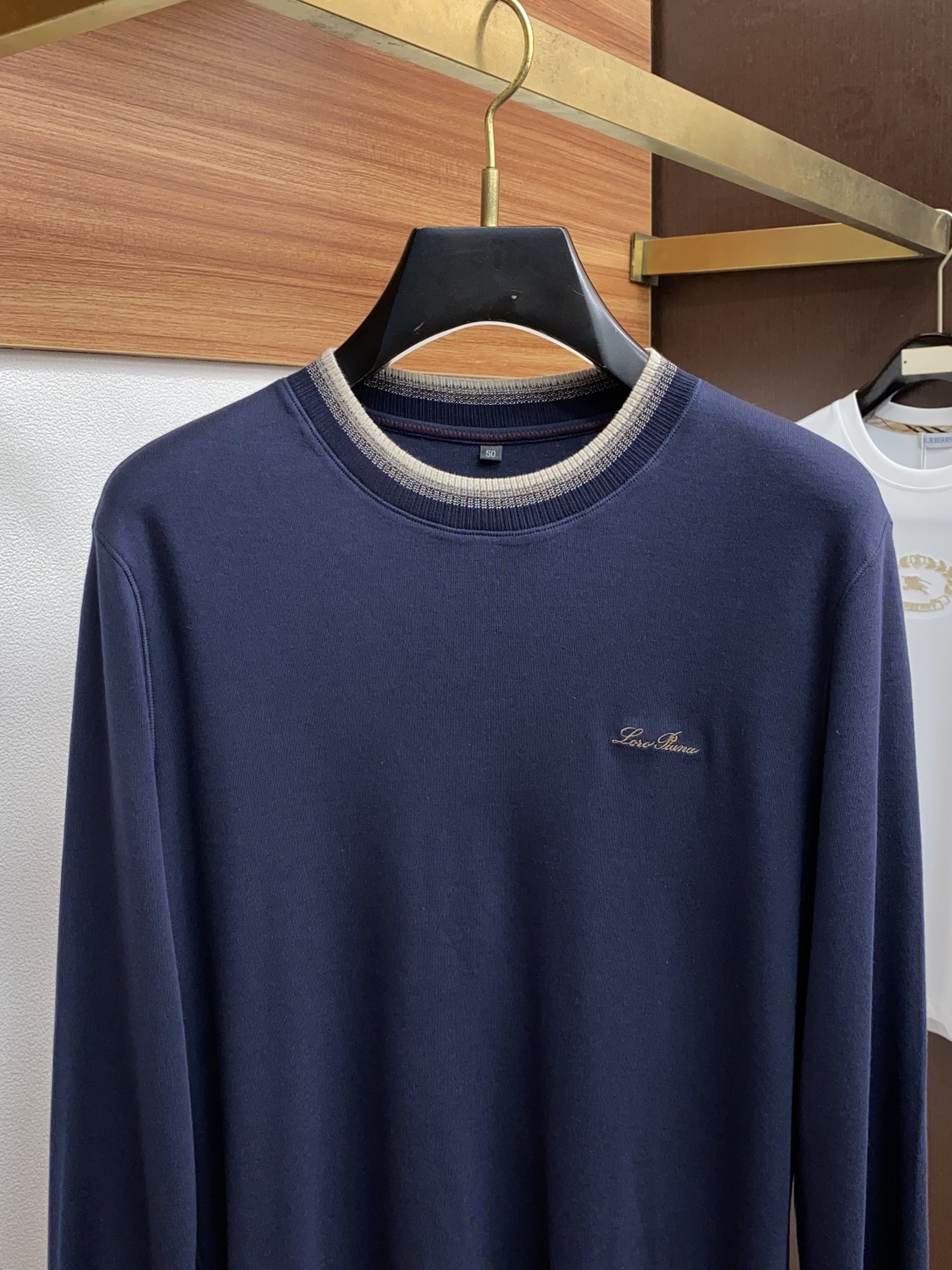 L P诺悠翩雅 2025秋冬专柜新款 时尚休闲打底衫长袖 定制高织高密羊毛面料 暖序织柔 进口定制针织面