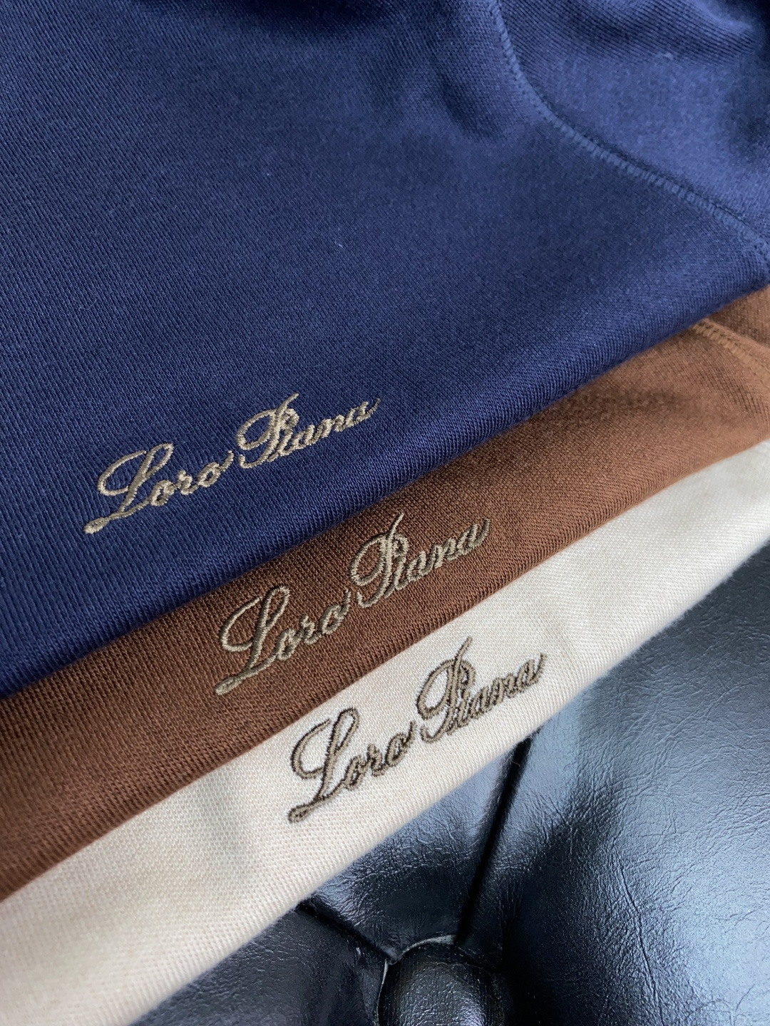 L P诺悠翩雅 2025秋冬专柜新款 时尚休闲打底衫长袖 定制高织高密羊毛面料 暖序织柔 进口定制针织面