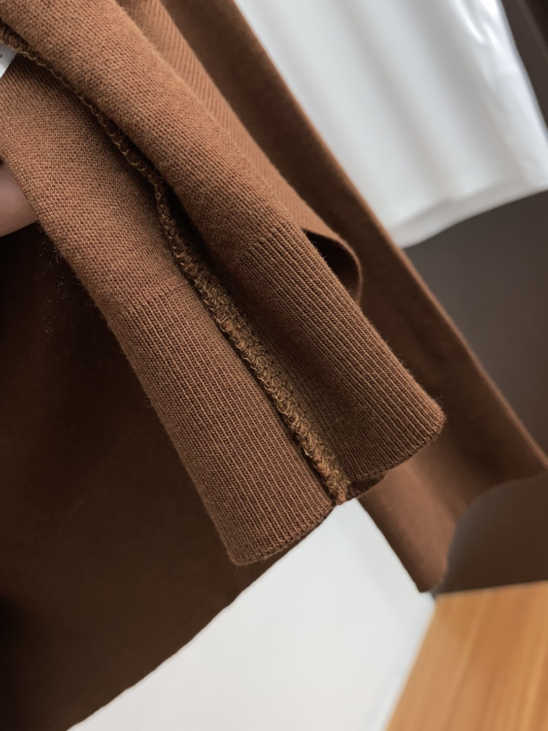 L P诺悠翩雅 2025秋冬专柜新款 时尚休闲打底衫长袖 定制高织高密羊毛面料 暖序织柔 进口定制针织面