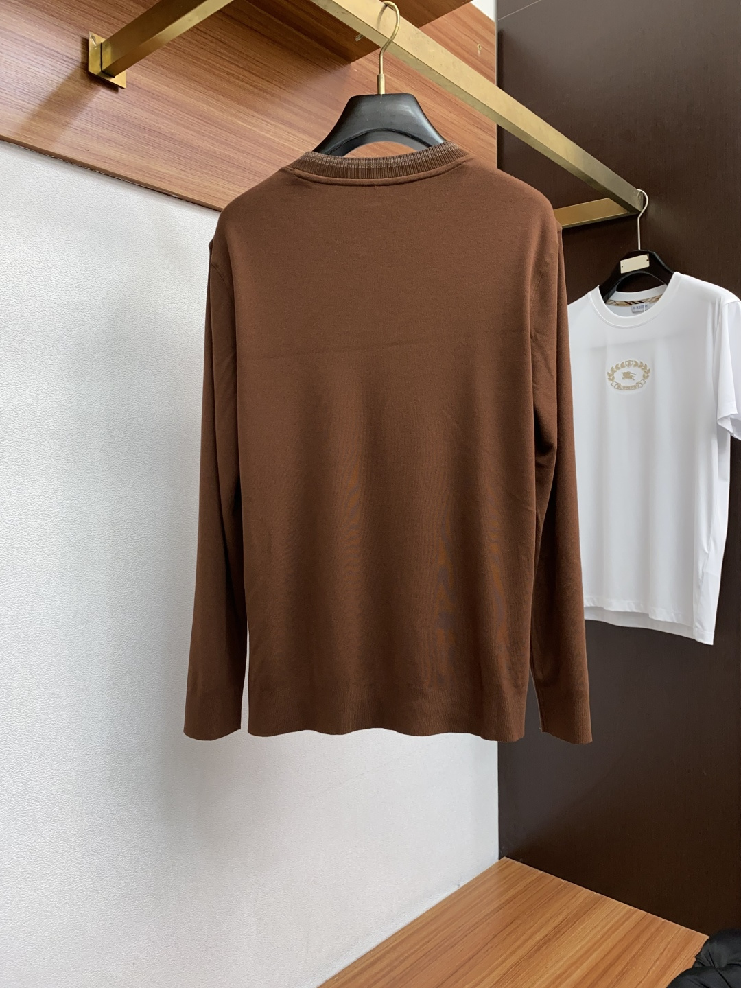 L P诺悠翩雅 2025秋冬专柜新款 时尚休闲打底衫长袖 定制高织高密羊毛面料 暖序织柔 进口定制针织面