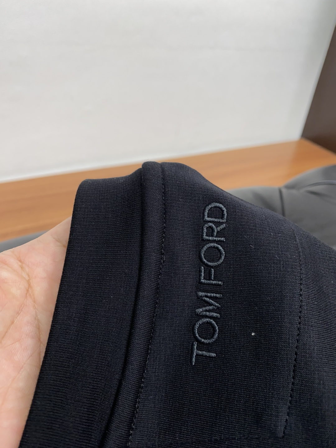  TF 2025秋冬专柜新款 时尚休闲打底衫长袖卫衣 定制高织高密纯棉 暖序织柔 进口定制针织面面料，精