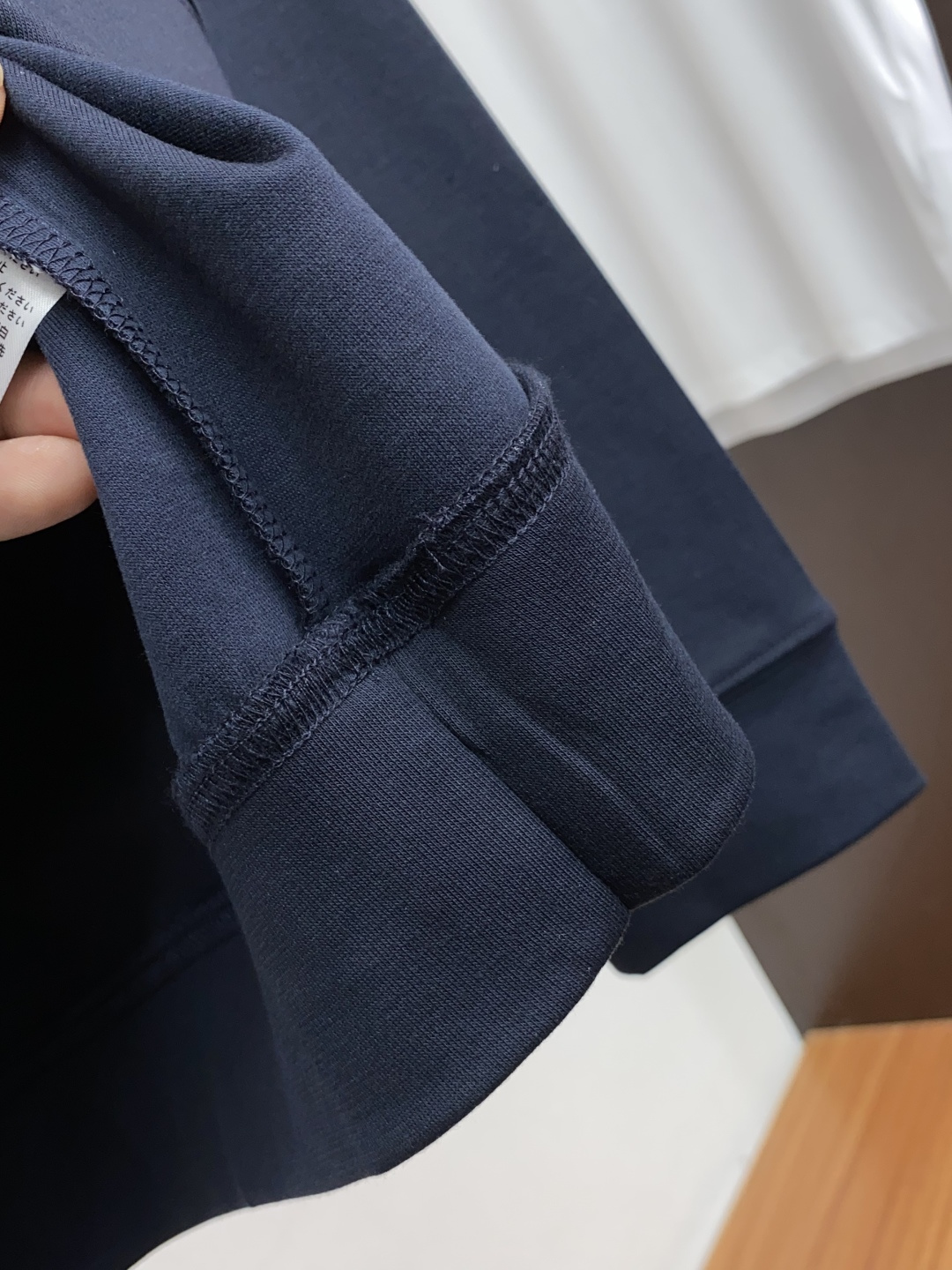  TF 2025秋冬专柜新款 时尚休闲打底衫长袖卫衣 定制高织高密纯棉 暖序织柔 进口定制针织面面料，精