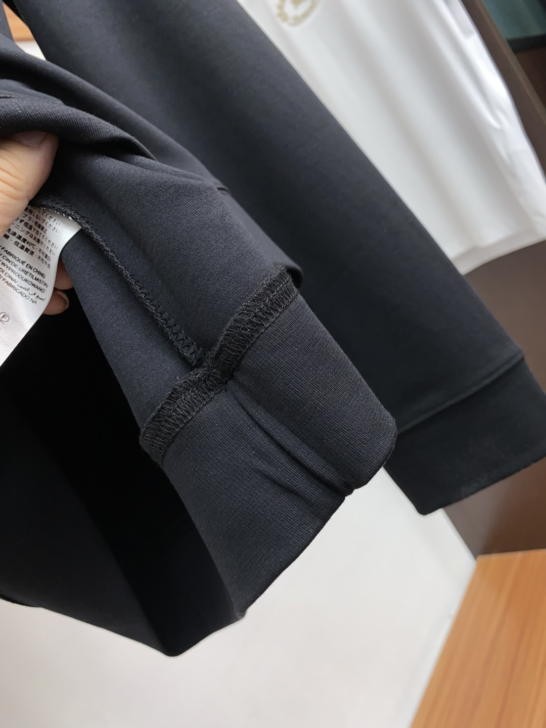  TF 2025秋冬专柜新款 时尚休闲打底衫长袖卫衣 定制高织高密纯棉 暖序织柔 进口定制针织面面料，精