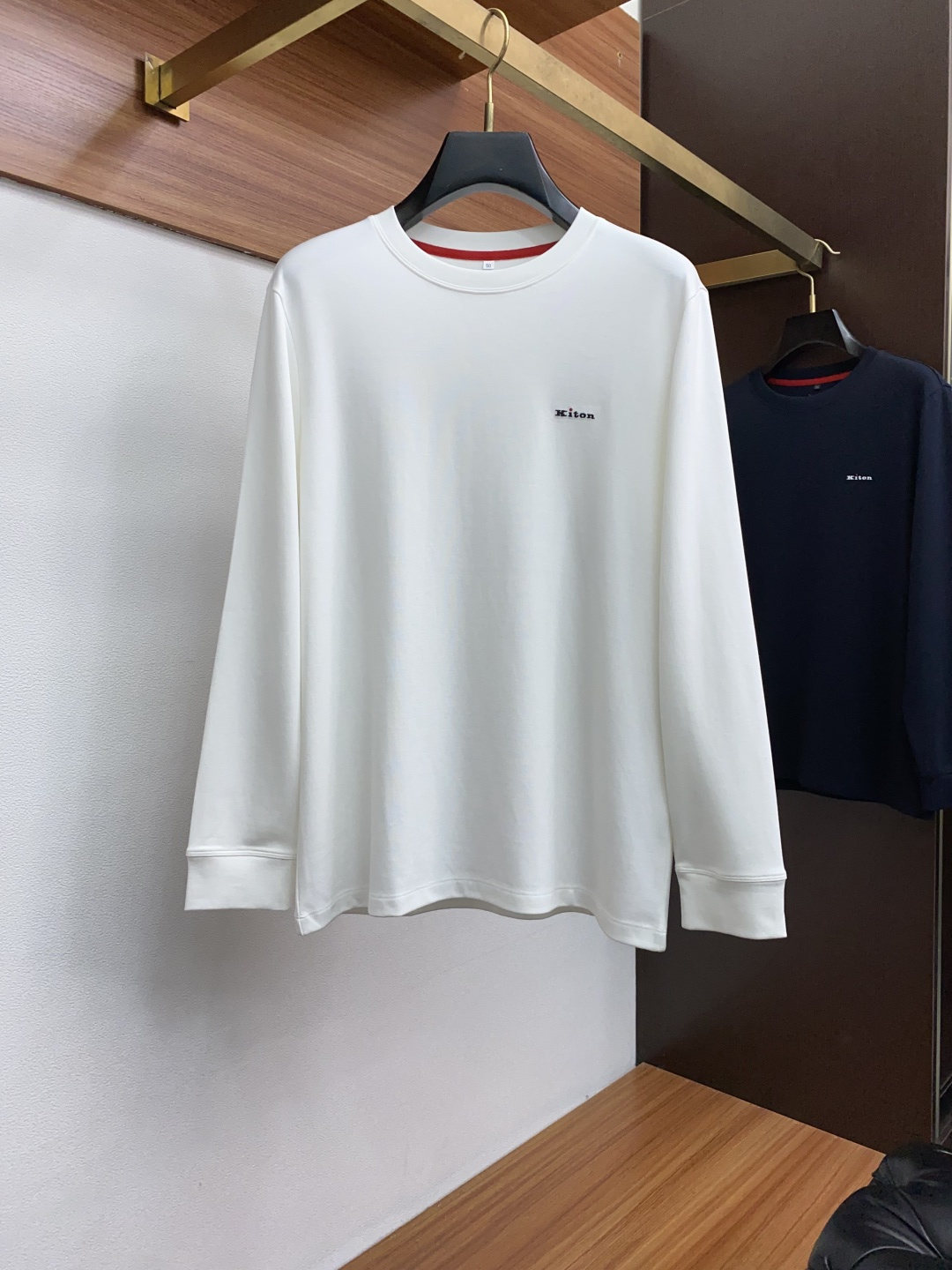  kiton 2025秋冬专柜新款 时尚休闲打底衫长袖 定制高织高密纯棉 暖序织柔 进口定制针织面面料，