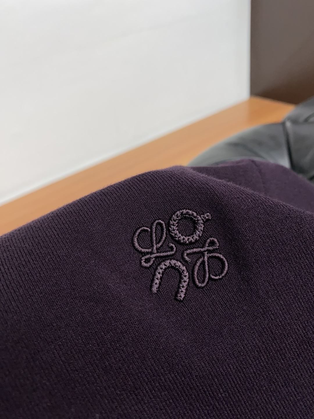  罗意威 家族男士高端简约圆领针织毛衣短袖 ，香港洋行渠道货，纯正血统品质，25年秋冬 新款，经典王牌系