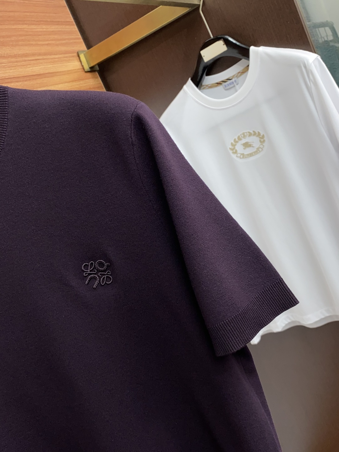  罗意威 家族男士高端简约圆领针织毛衣短袖 ，香港洋行渠道货，纯正血统品质，25年秋冬 新款，经典王牌系