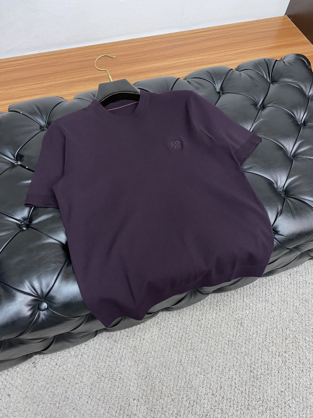  罗意威 家族男士高端简约圆领针织毛衣短袖 ，香港洋行渠道货，纯正血统品质，25年秋冬 新款，经典王牌系