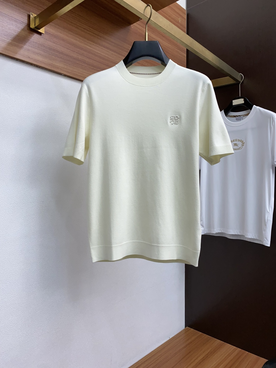  罗意威 家族男士高端简约圆领针织毛衣短袖 ，香港洋行渠道货，纯正血统品质，25年秋冬 新款，经典王牌系