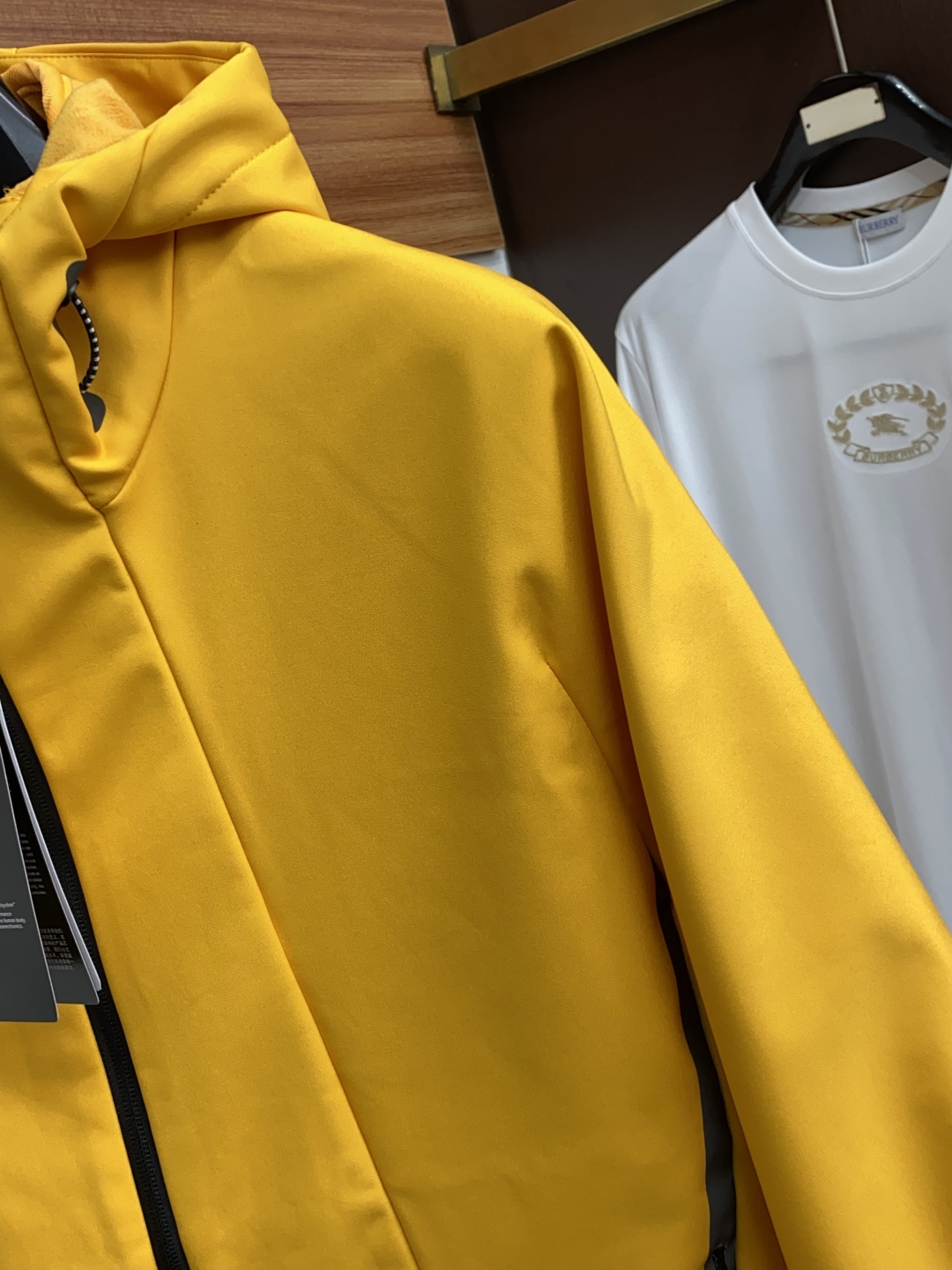 迪桑特 男士软壳外套拉绒 连帽轻量弹力透气夹克三防面料 内里加绒 码数 M-3xL