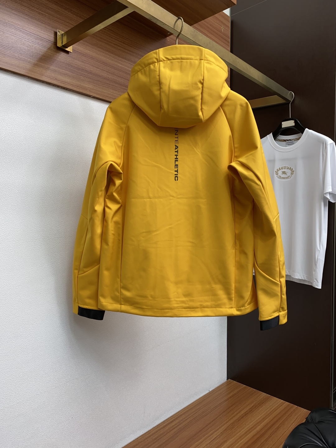 迪桑特 男士软壳外套拉绒 连帽轻量弹力透气夹克三防面料 内里加绒 码数 M-3xL