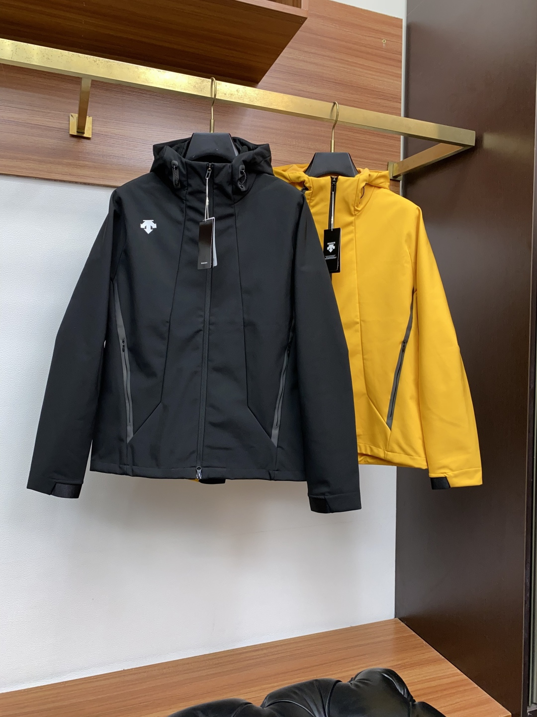 迪桑特 男士软壳外套拉绒 连帽轻量弹力透气夹克三防面料 内里加绒 码数 M-3xL