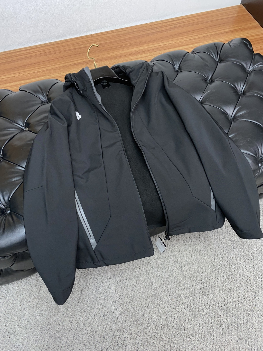 迪桑特 男士软壳外套拉绒 连帽轻量弹力透气夹克三防面料 内里加绒 码数 M-3xL