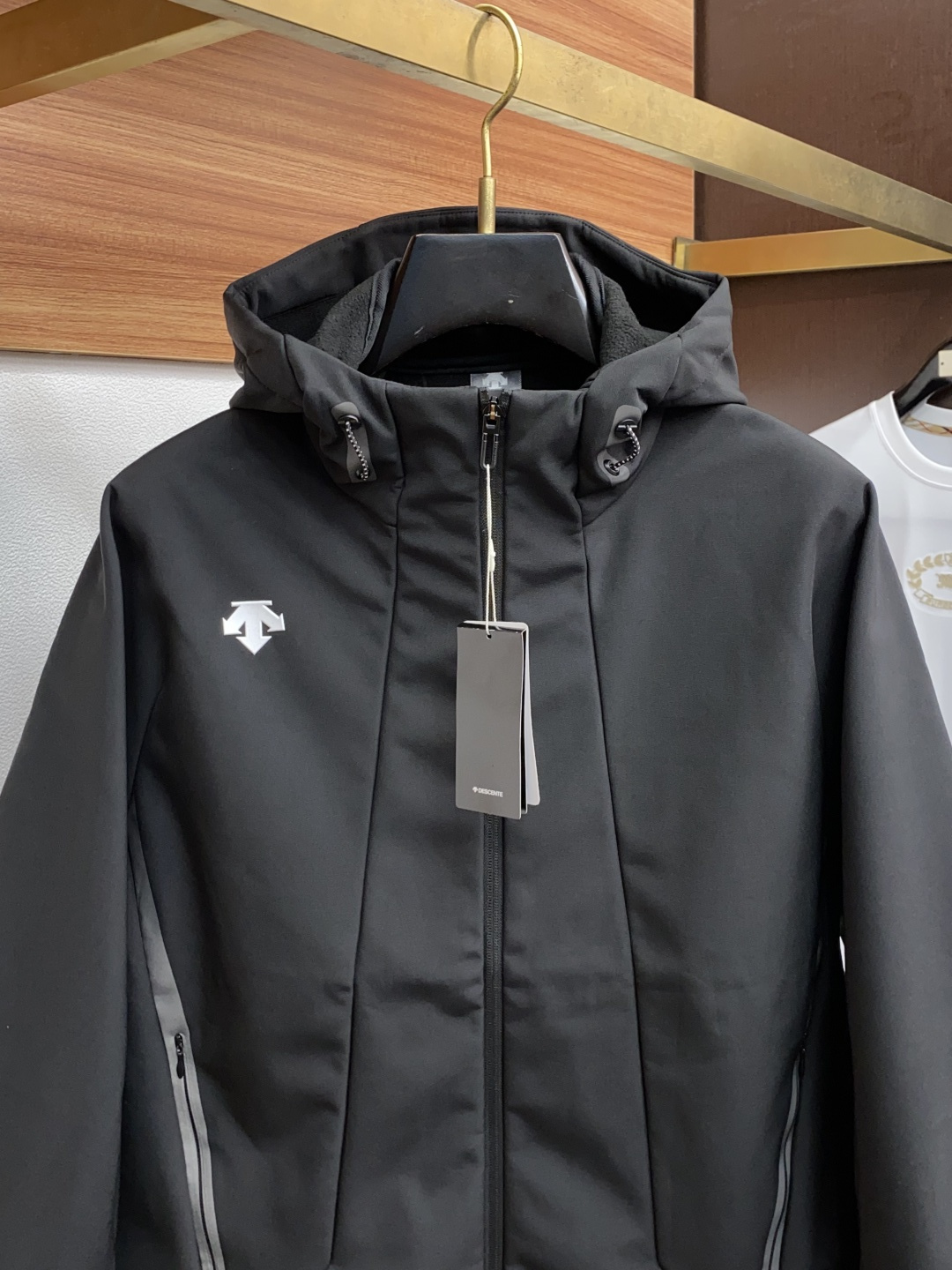 迪桑特 男士软壳外套拉绒 连帽轻量弹力透气夹克三防面料 内里加绒 码数 M-3xL