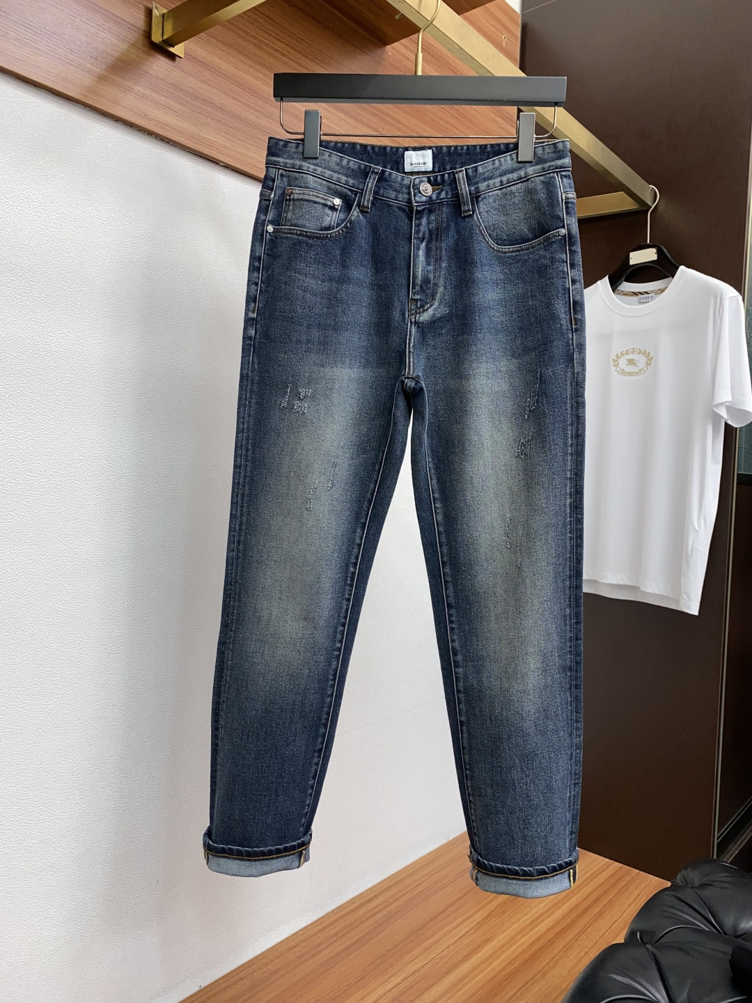  巴宝莉 25ss秋冬新款 男士小直筒原单 牛仔裤 秋冬新款超柔软，弹力面料，复杂的手工艺叠加，任何一个