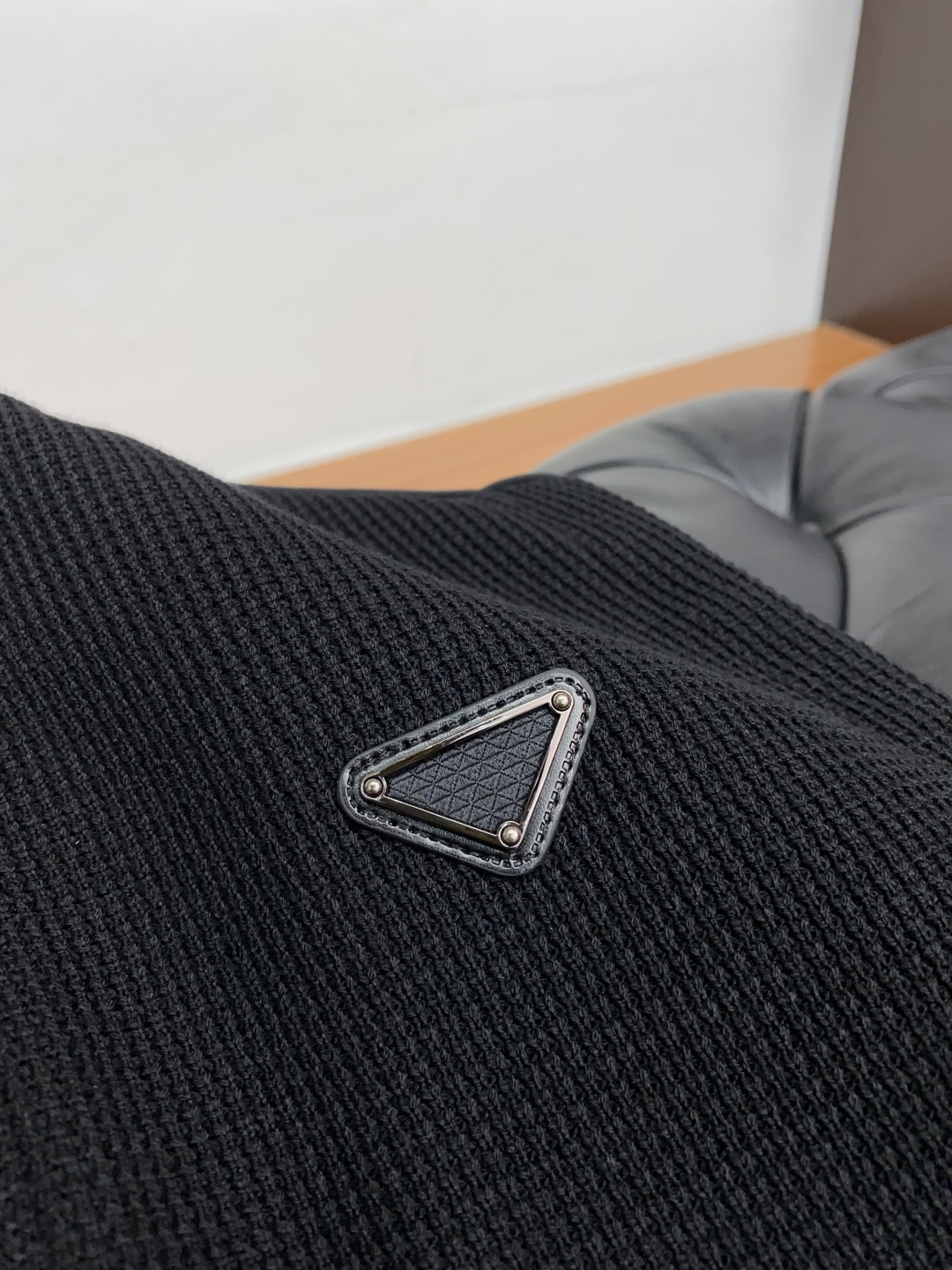  普拉达 高端定制 24fw秋冬新款针织马甲 精心 设计、兼具舒适性和精致感的专属和系列，提升您这个秋季