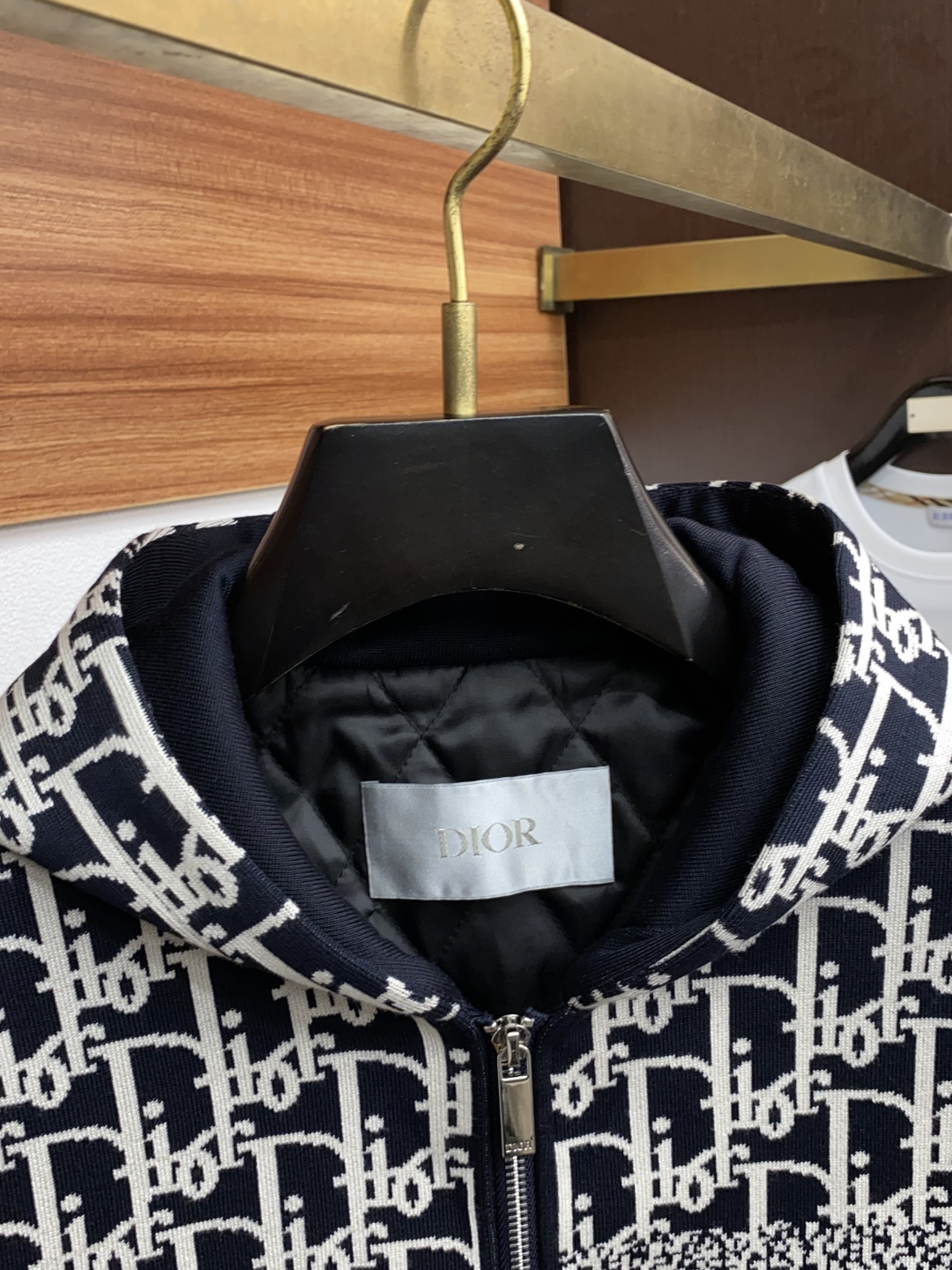  迪奥 25ss最新品 经典针织夹克连帽外套，设计帅气有型！百搭必备单品，时尚潮牌， 轻松营造酷帅氛围感