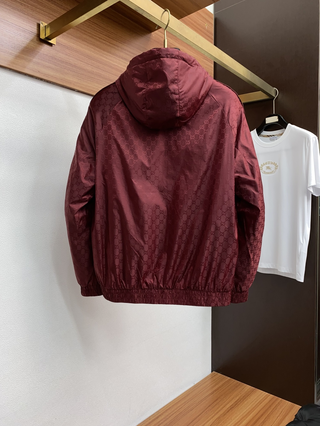 古奇 25ss最新品 经典老花夹克连帽外套，设计帅气有型！百搭必备单品，时尚潮牌， 轻松营造酷帅氛围感 