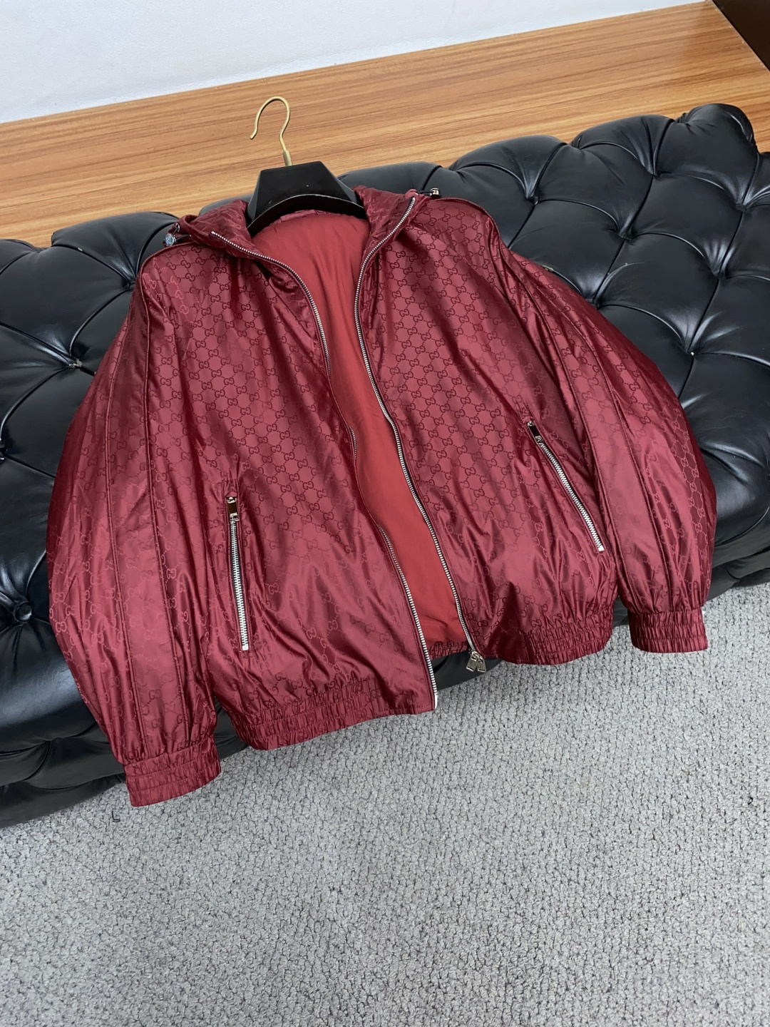 古奇 25ss最新品 经典老花夹克连帽外套，设计帅气有型！百搭必备单品，时尚潮牌， 轻松营造酷帅氛围感 