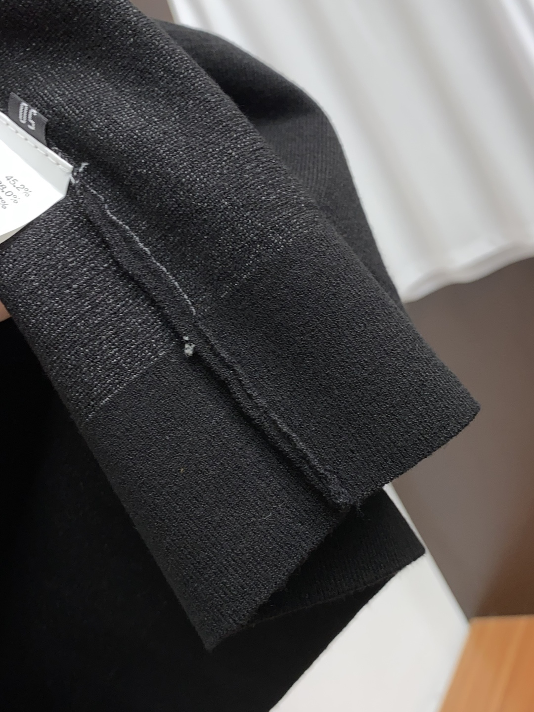  迪奥 家族男士高端简约加厚针织毛衣短袖 ，香港洋行渠道货，纯正血统品质，25年秋冬 新款，经典王牌系列