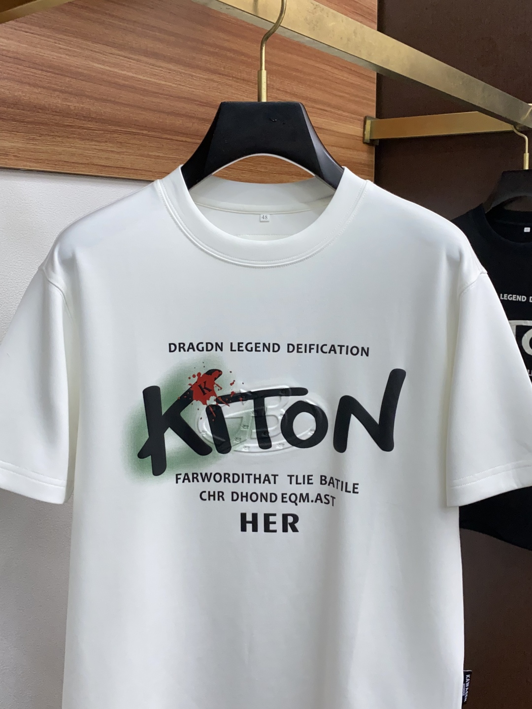 kiton 家族男士高端简约圆领加厚空气棉短袖 ，香港洋行渠道货，纯正血统品质，25年秋冬 新款，经典