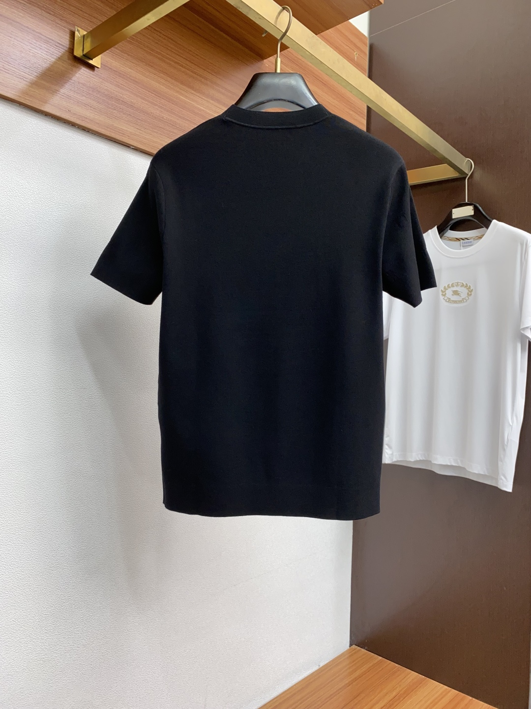  爱马仕 家族男士高端简约圆领加厚针织毛衣短袖 ，香港洋行渠道货，纯正血统品质，25年秋冬 新款，经典王