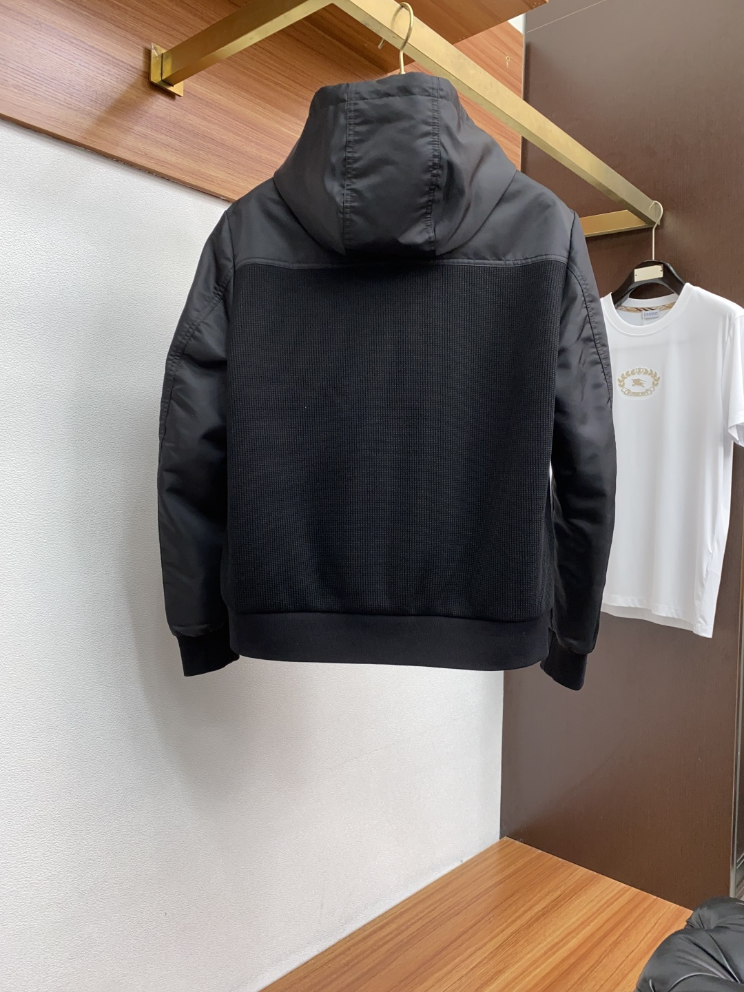  普拉达 25ss最新品 经典针织拼接夹克连帽外套，设计帅气有型！百搭必备单品，时尚潮牌， 轻松营造酷帅