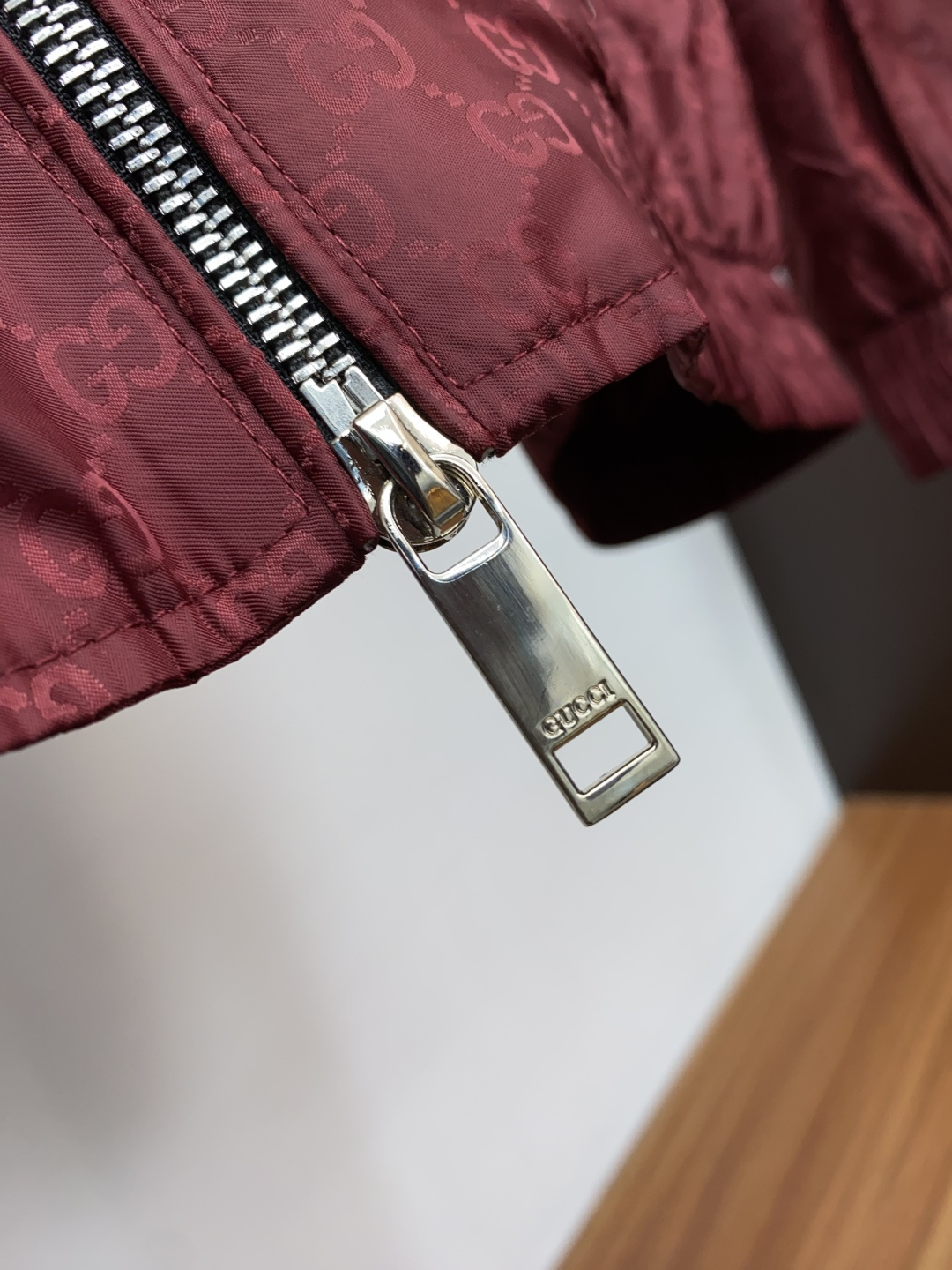 古奇 25ss最新品 经典老花夹克连帽外套，设计帅气有型！百搭必备单品，时尚潮牌， 轻松营造酷帅氛围感 